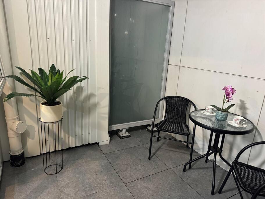 Stunning 3 Bd - 2 Bth City Apt - Pool & Carpark Auckland Exterior foto